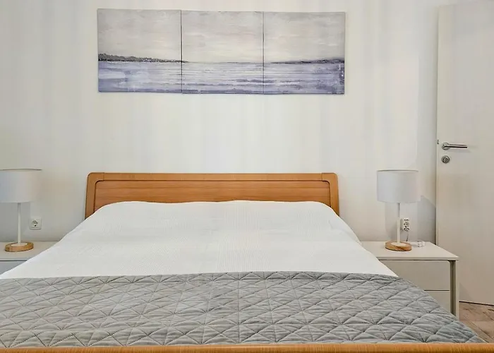 Viviana Azur * Novigrad Istria